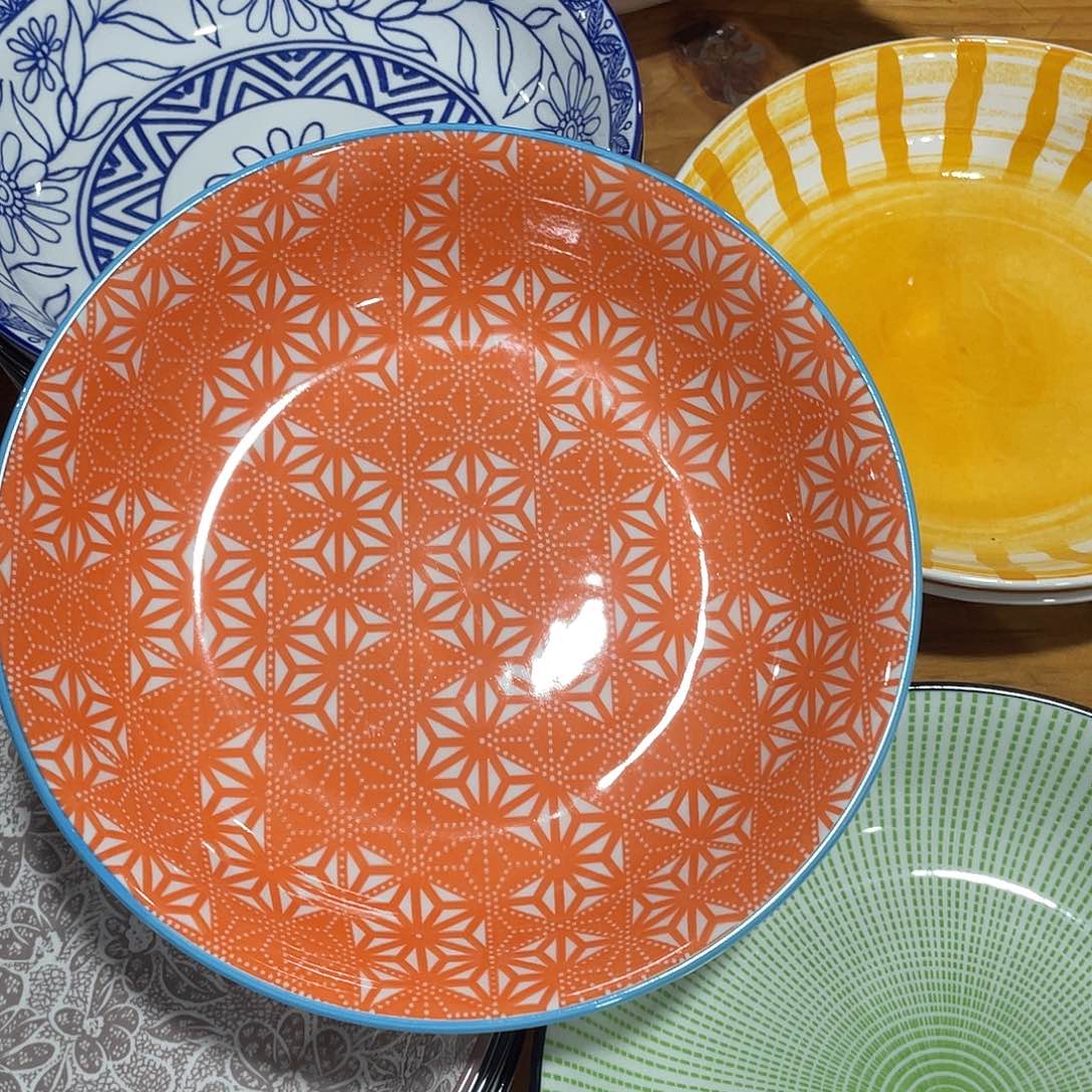 瓷     8寸 温佩家 数量是2