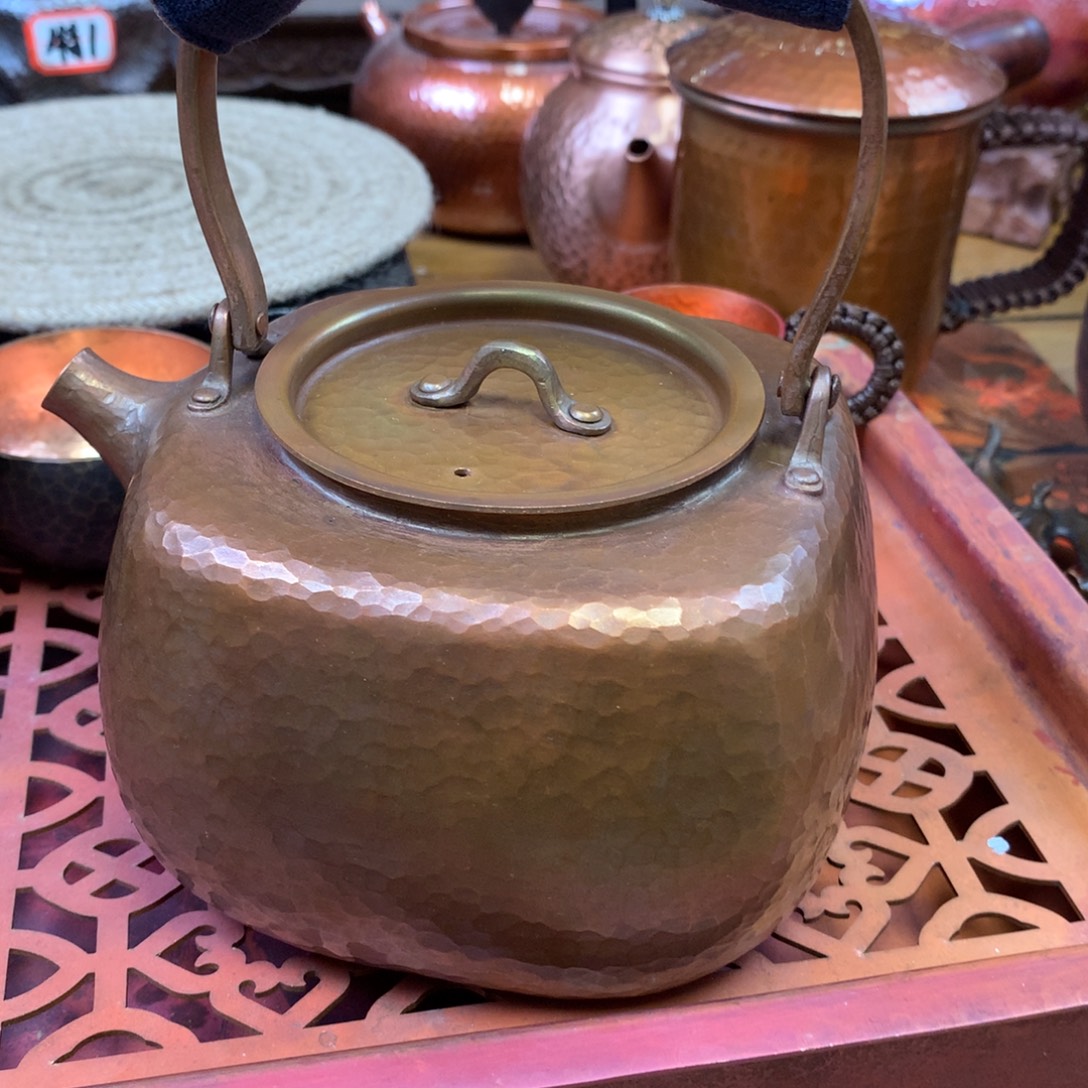 无***谓做旧自然包浆色老铜壶