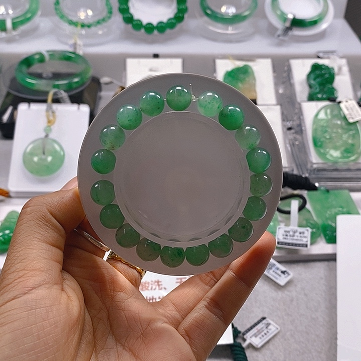 石英质玉手串未镶嵌