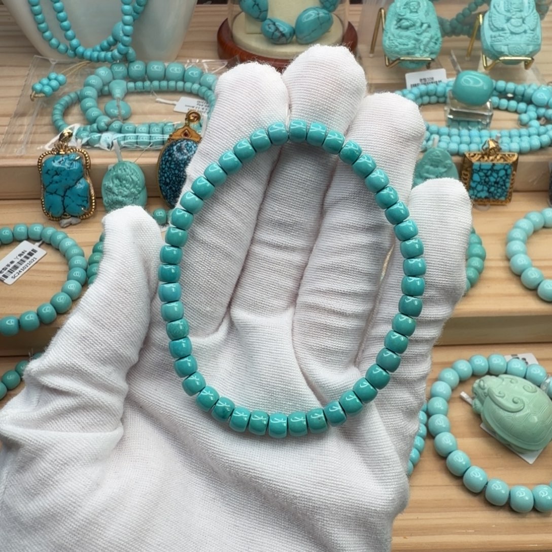 绿松石未镶嵌珠宝奇石