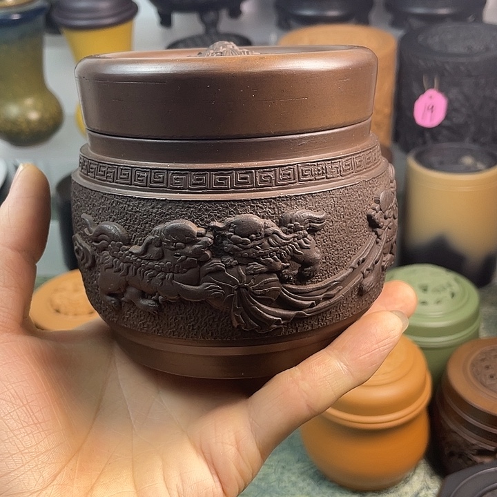 王***励一只狮子，2只葫芦万代 2只葫芦形 2只金蝉