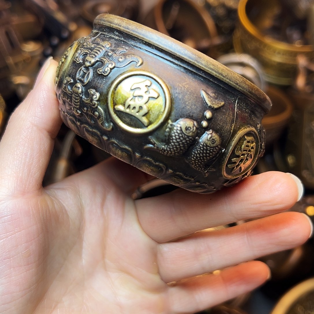 精美铜器工艺品等