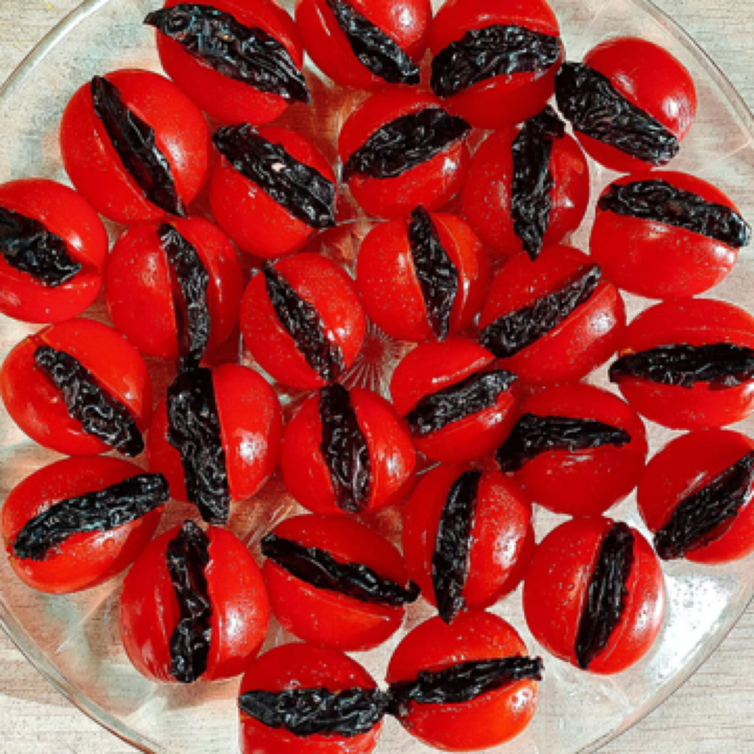 果切乌梅夹番茄25元1盒