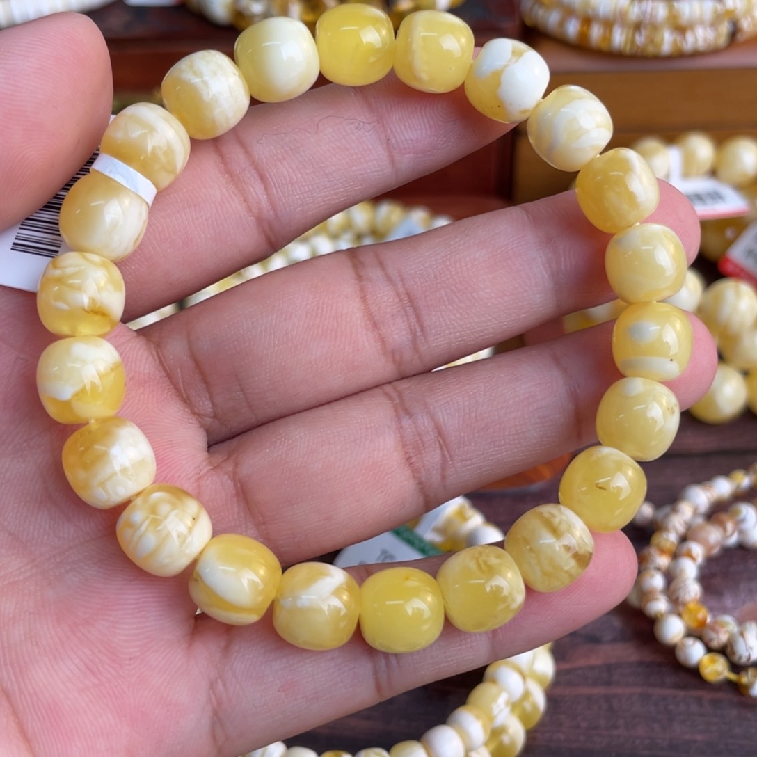 蜜蜡未镶嵌珠宝奇石