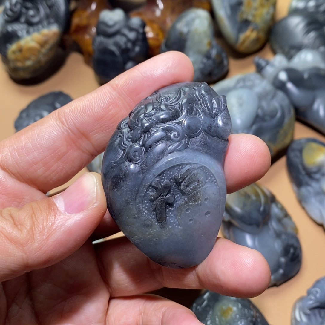 和田玉挂件未镶嵌