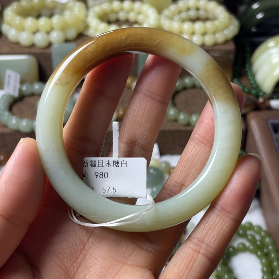 和田玉手链未镶嵌小*田