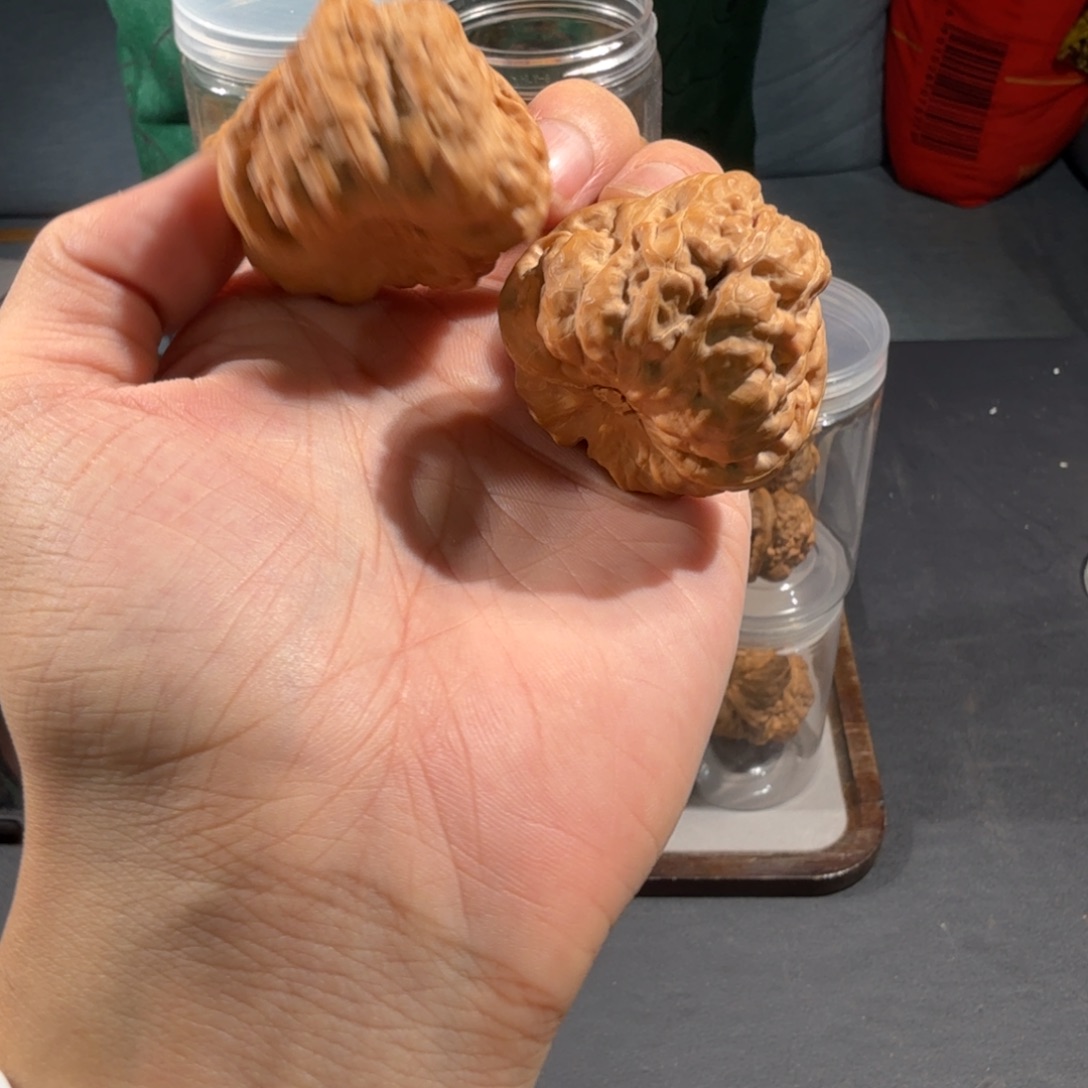 文玩核桃把件126号41mm蛤蟆头