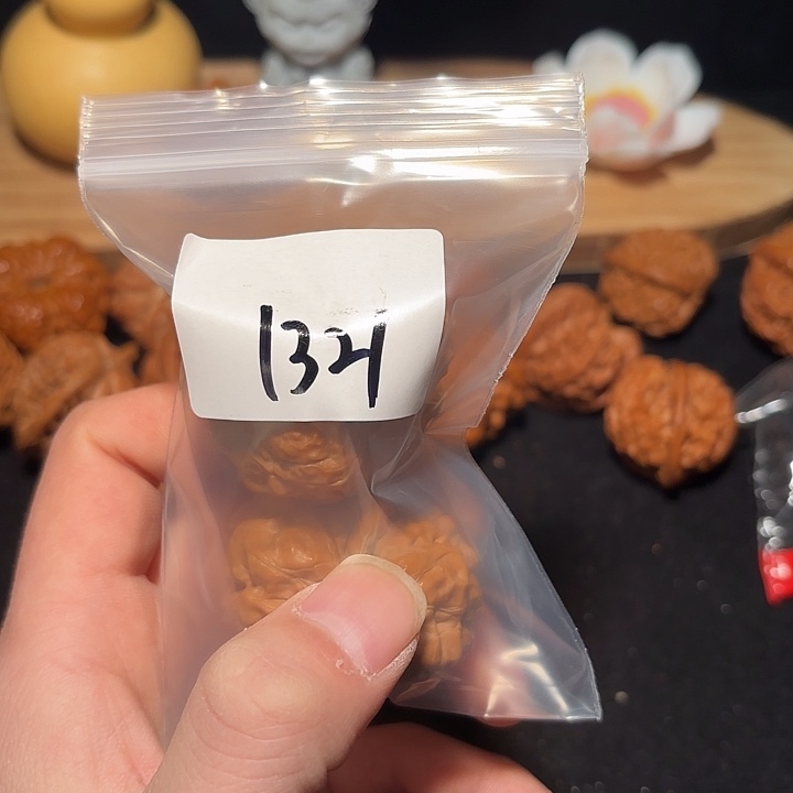 文玩核桃把件40 尺  蛤蟆头    1321