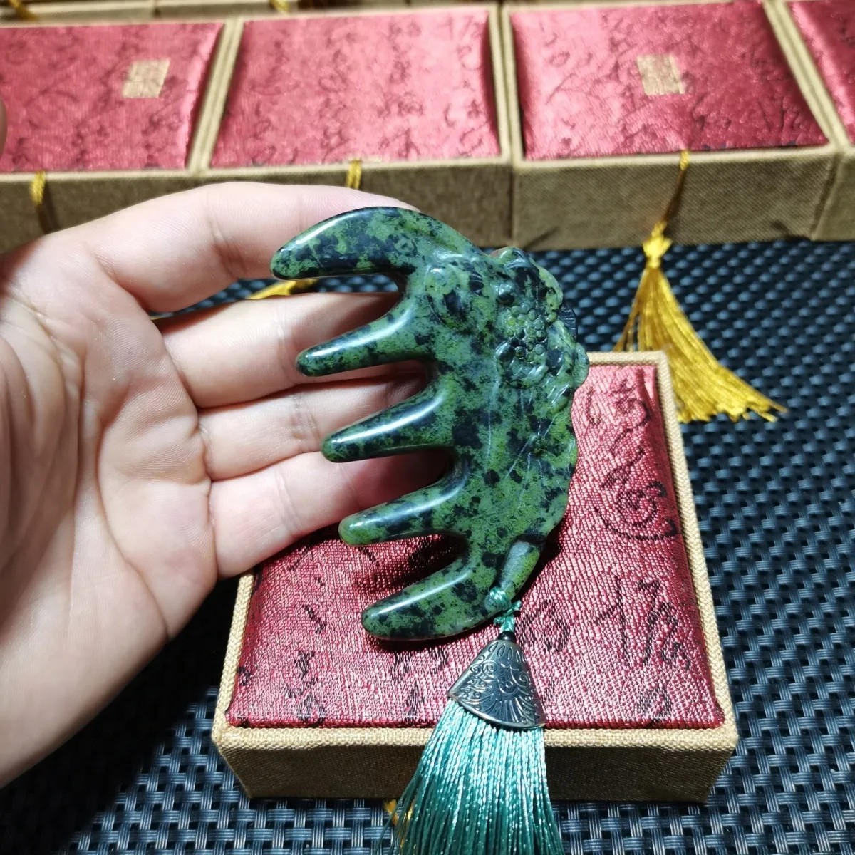 西藏药王石藏玉能量梳子直播间拍品【多样性发货】