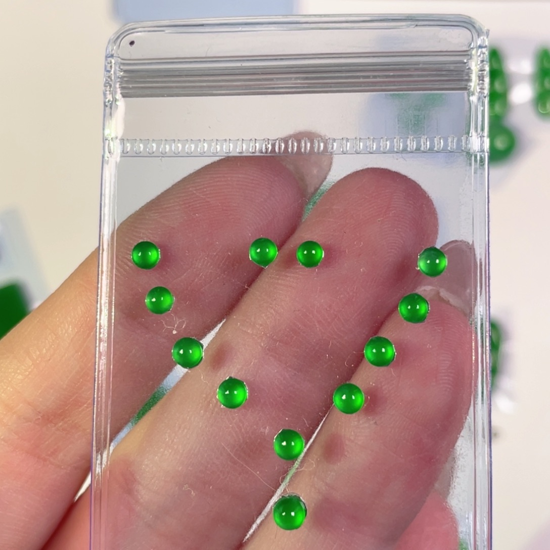 翡翠未镶嵌颈饰裸石