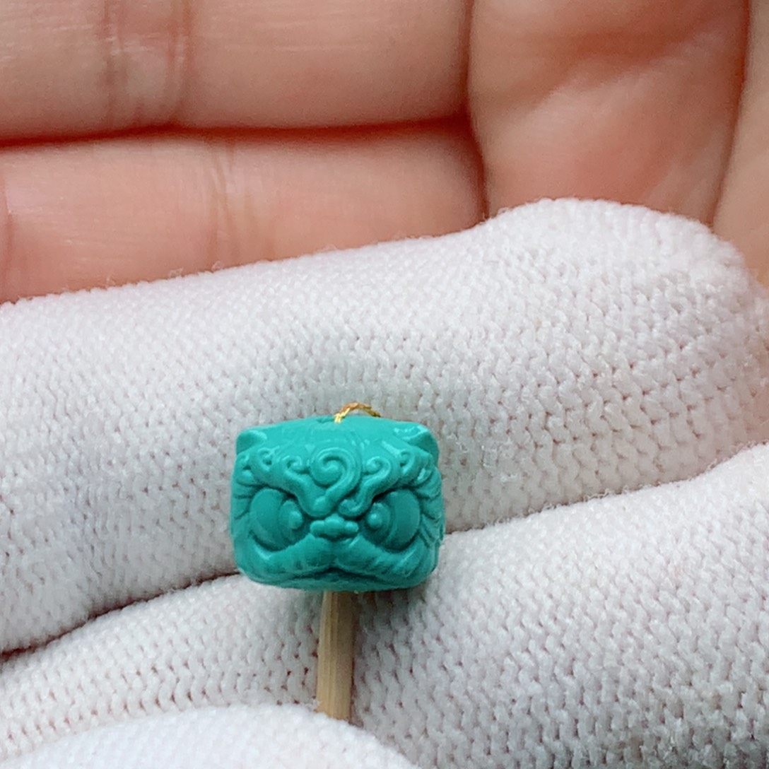 绿松石颈饰未镶嵌不****生