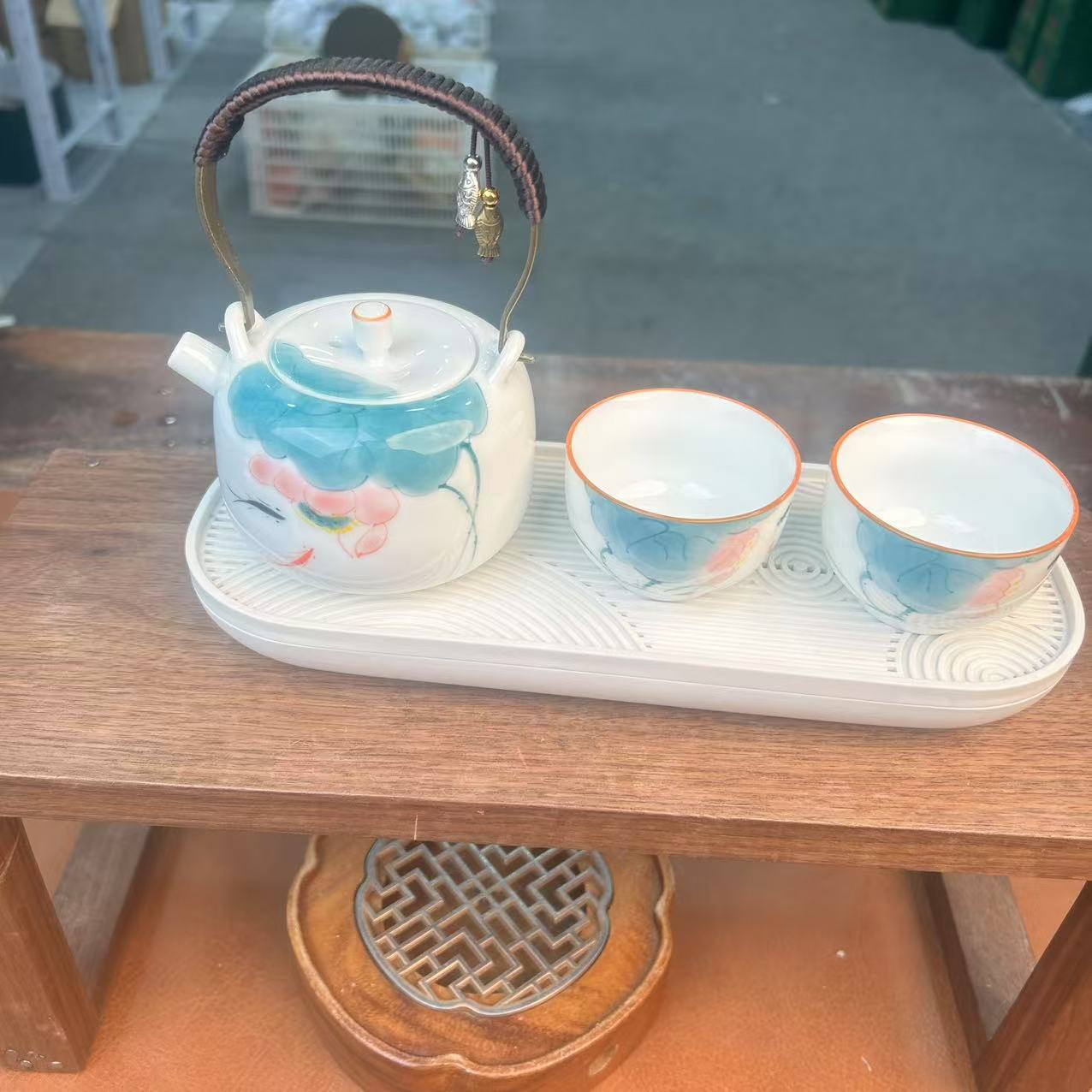 鱼戏荷花提梁壶茶具套装含茶盘品茗杯