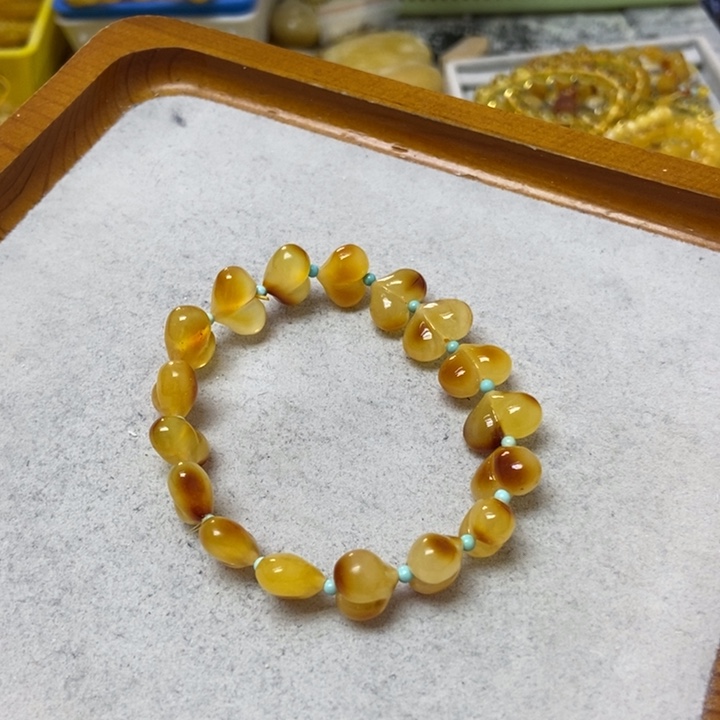 蜜蜡未镶嵌裸石手串