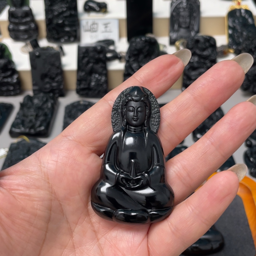 龙***座蛇纹石玉未镶嵌吊坠