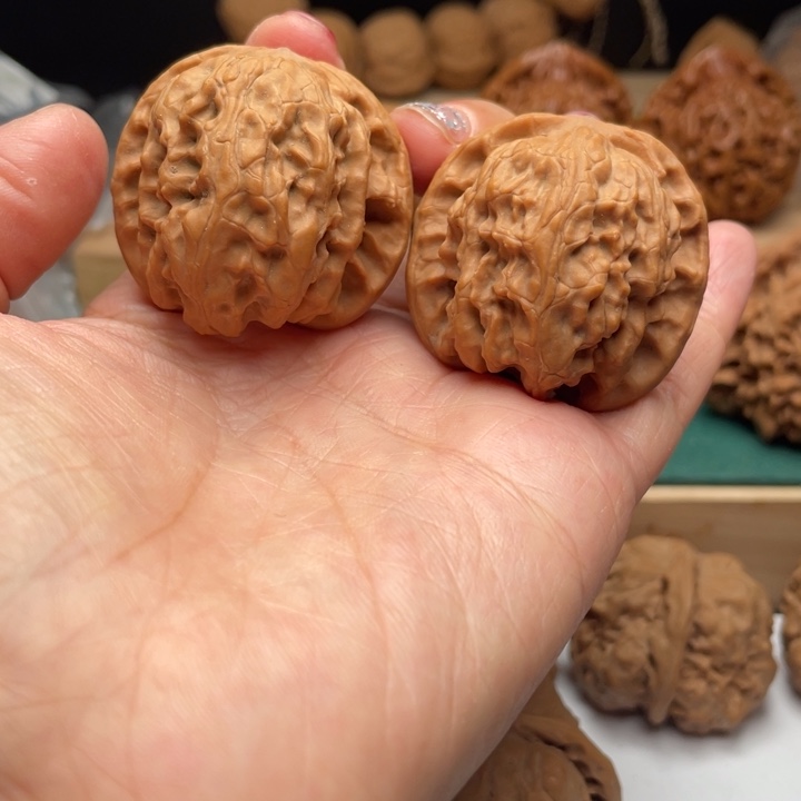 文玩核桃吊坠39.5全品野狼