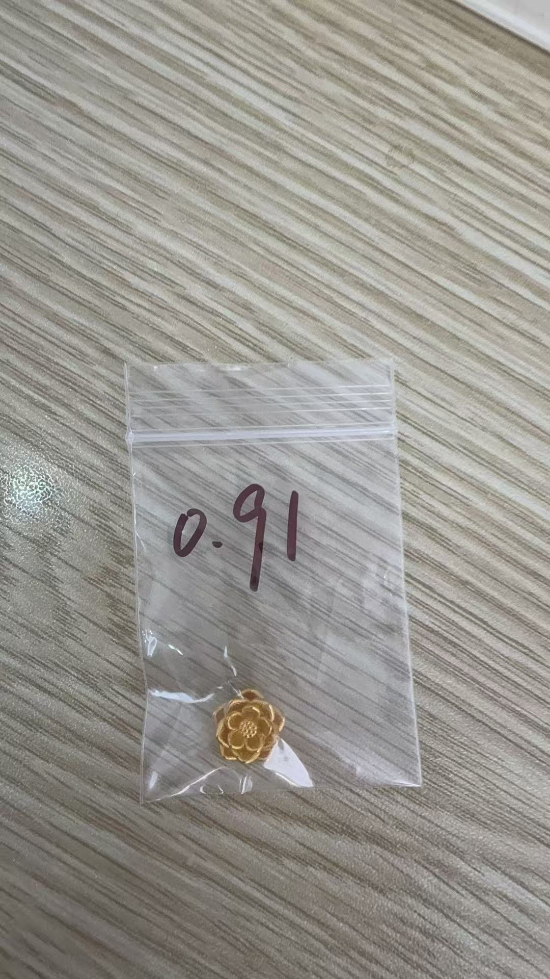 足金999 莲花通孔 0.91