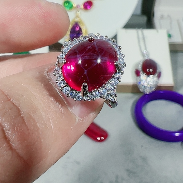 红宝石戒指未镶嵌