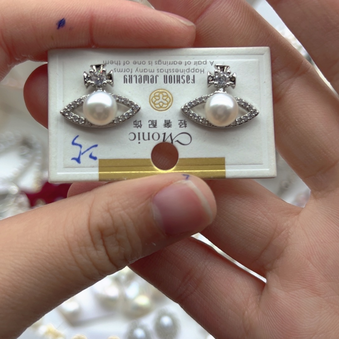 未镶嵌颈饰淡水珍珠