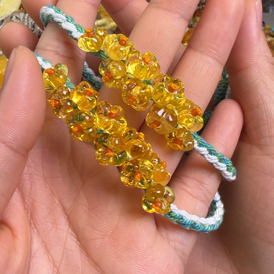 未镶嵌琥珀裸石多样性发一条