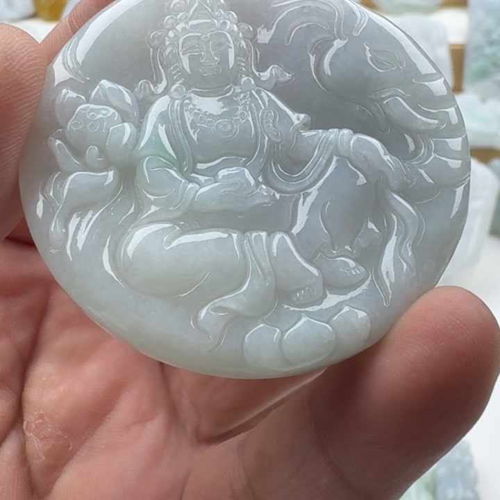 翡翠未镶嵌颈饰天然缅甸A货翡翠