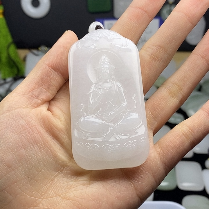 石英质玉颈饰未镶嵌微*的