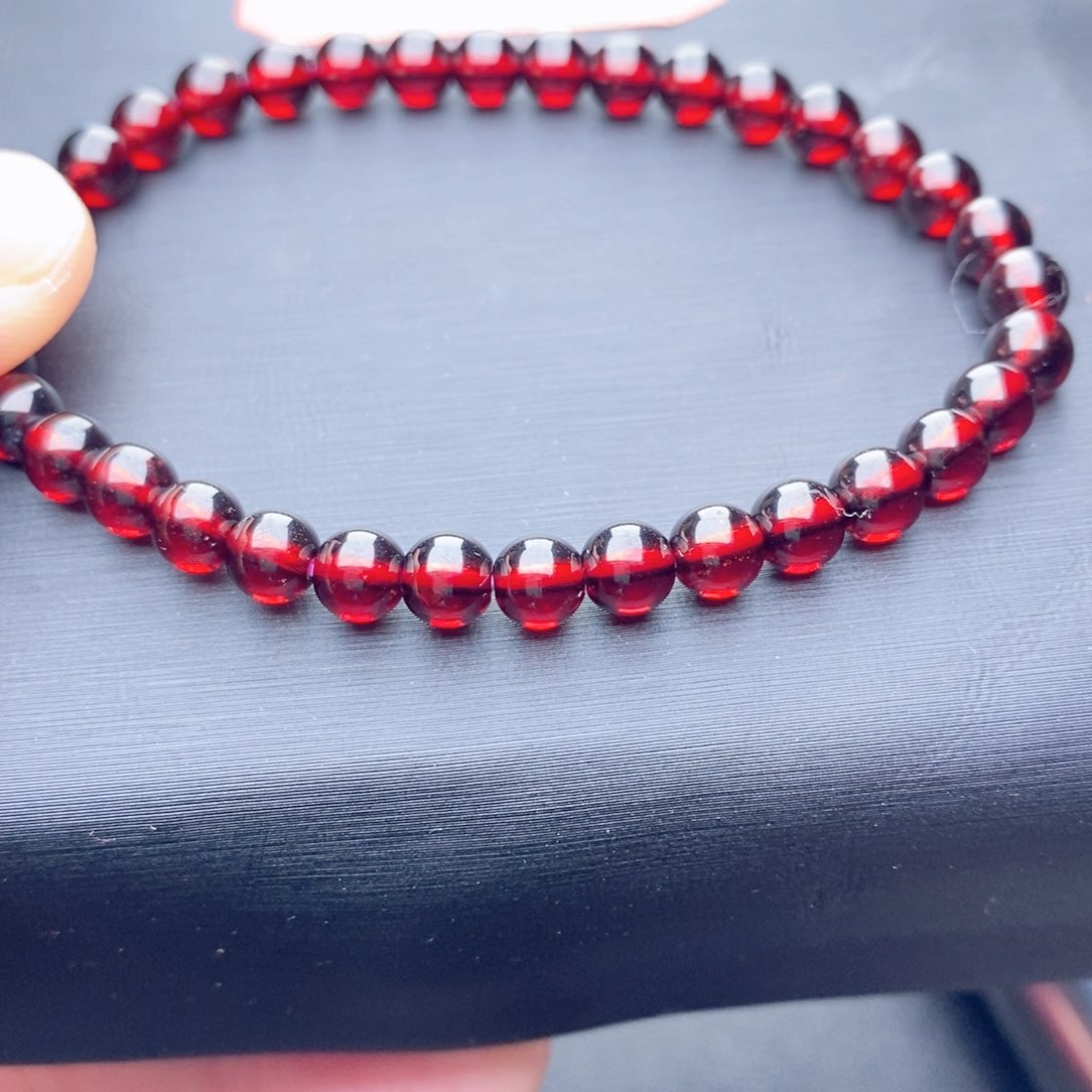 石榴石手链未镶嵌