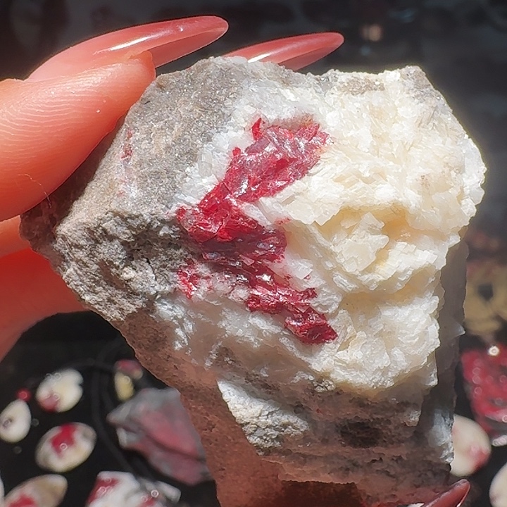 镰***玩天然辰砂天然朱砂