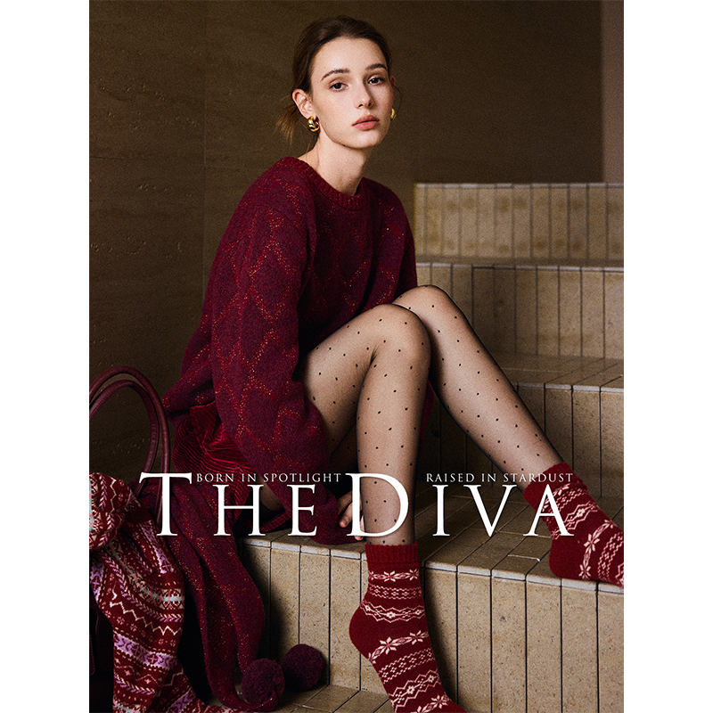 THE DIVA 经典复古"圣诞红"羊毛混纺 菱格纹针织衫毛衣/挂球围脖