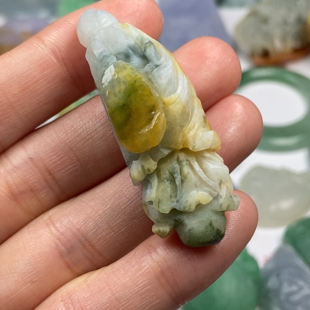 定制翡翠未镶嵌翡翠