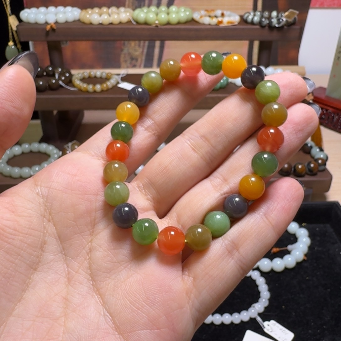 未镶嵌和田玉手链