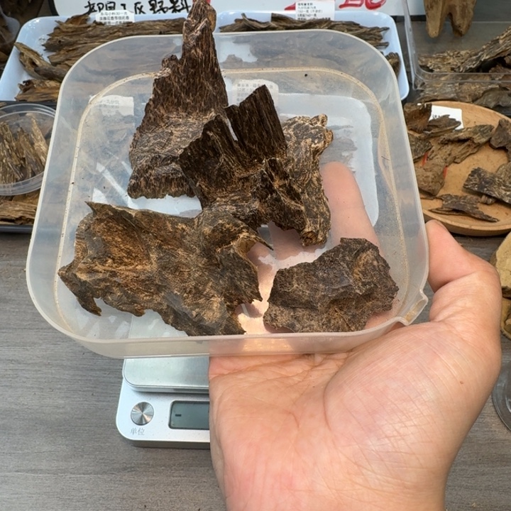 鐘***宴越南芽庄壳香26克