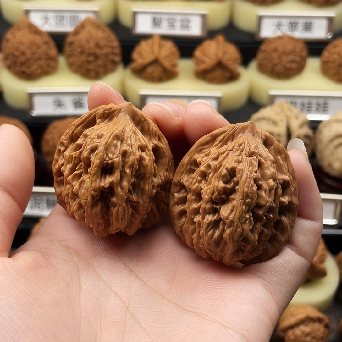 文玩核桃把件麦虎38全品126