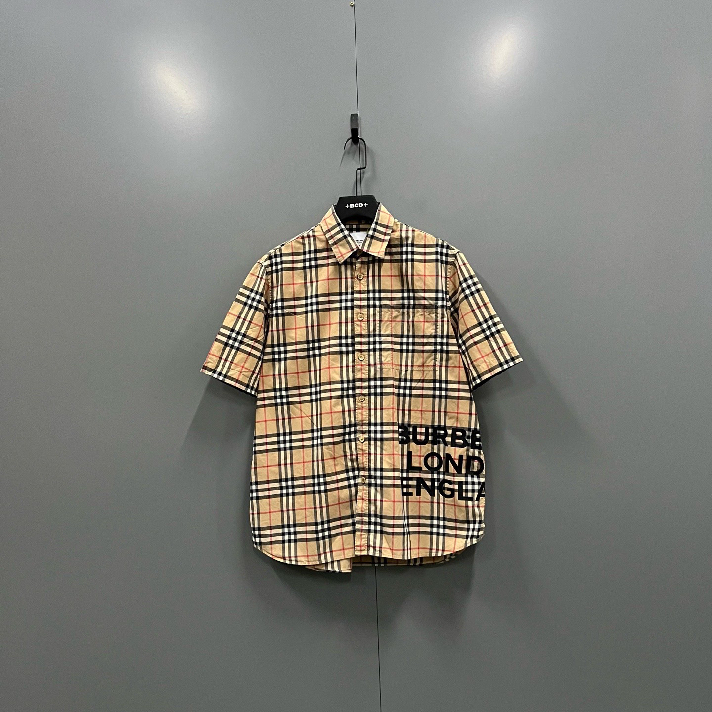 95新 BURBERRY/博柏利 （ll）格纹logo印花短袖衬衫 M码/95新610568