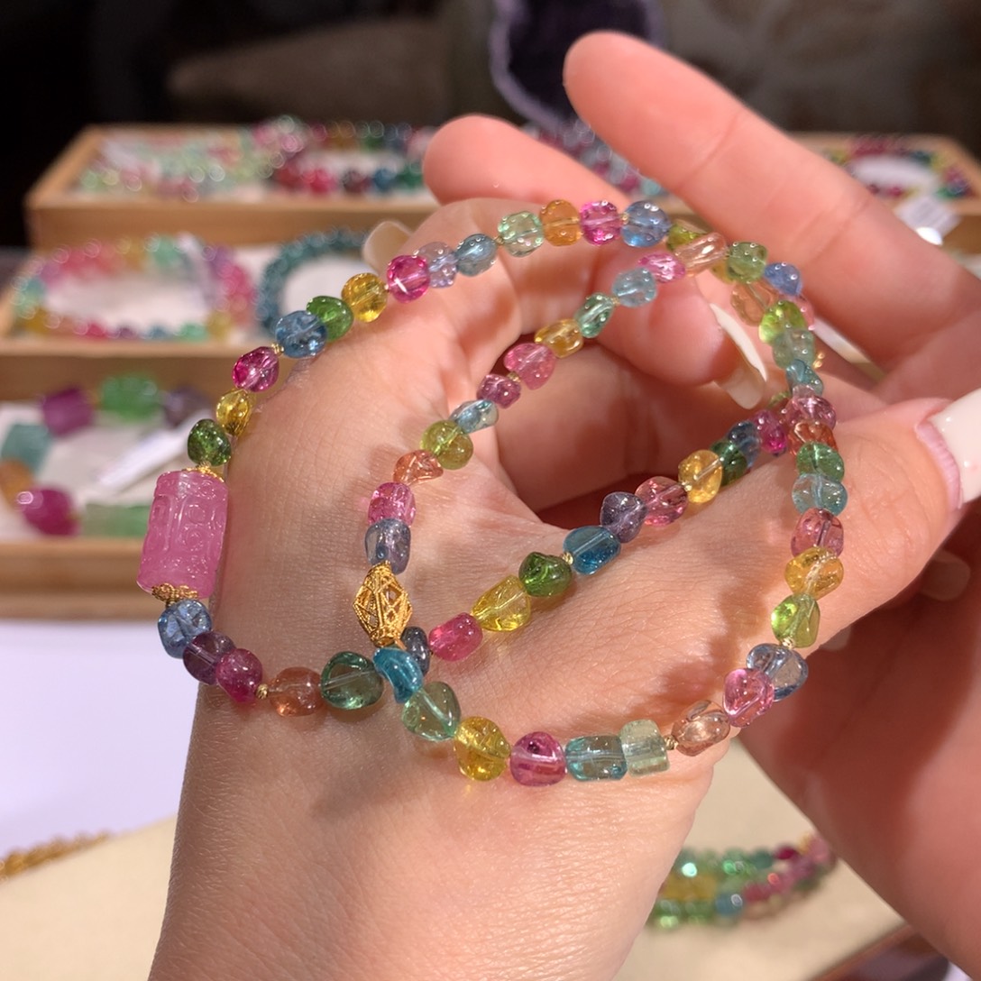 碧玺多样性发货一件未镶嵌