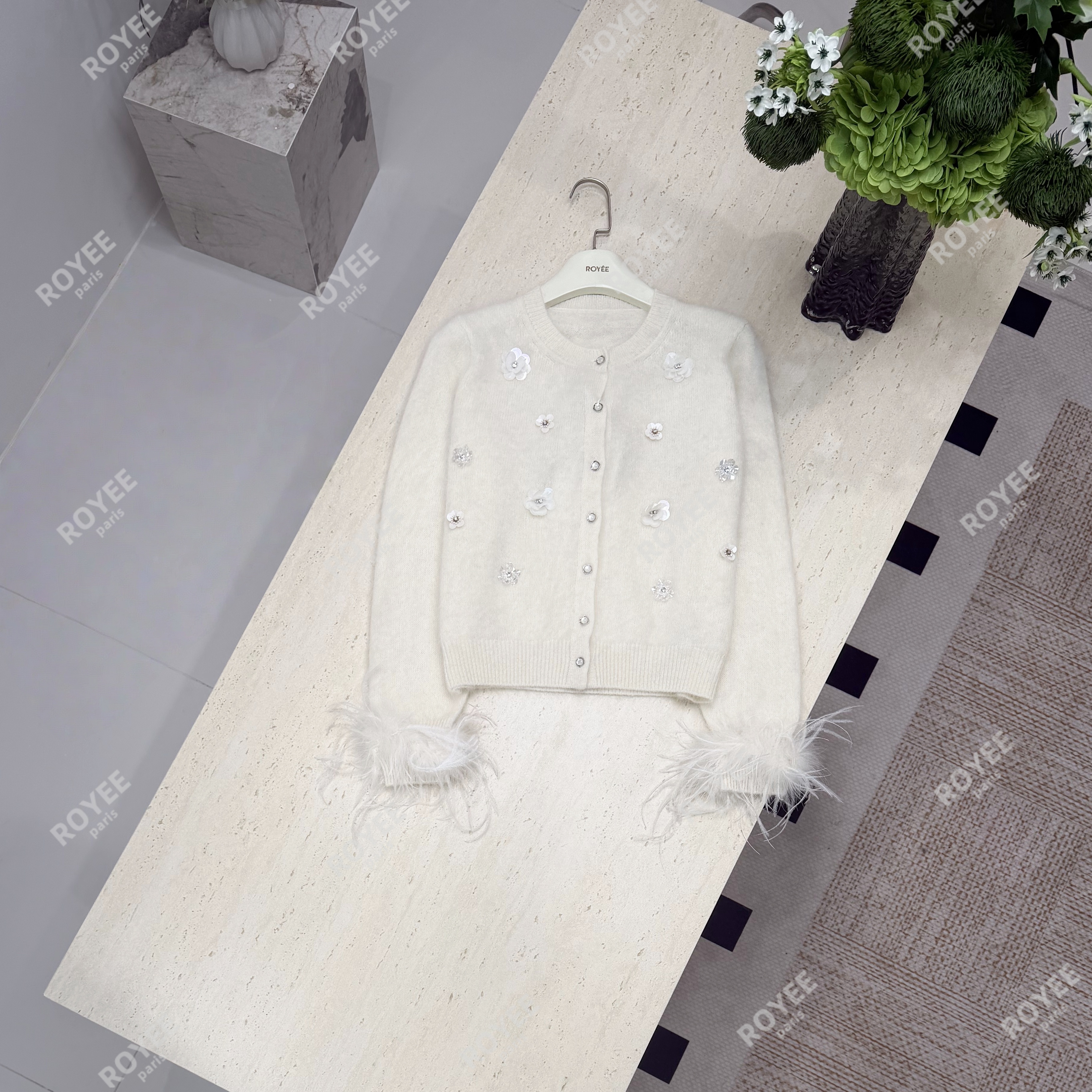 【浪漫同频】温柔甜美手工花朵袖口毛毛拼接针织衫上衣女RY1811