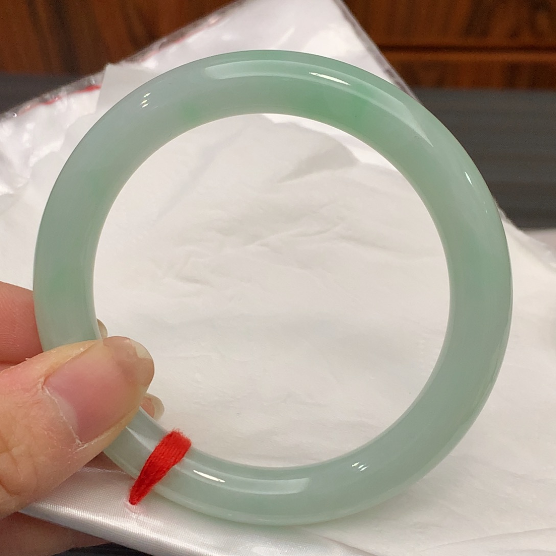 翡翠手镯未镶嵌翡翠手镯未镶嵌57.5圈口