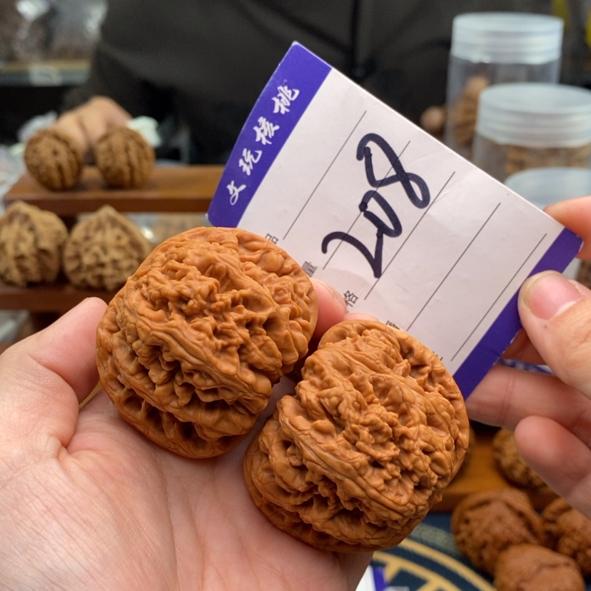 【闪购商品】文玩核桃吊坠48粗筋