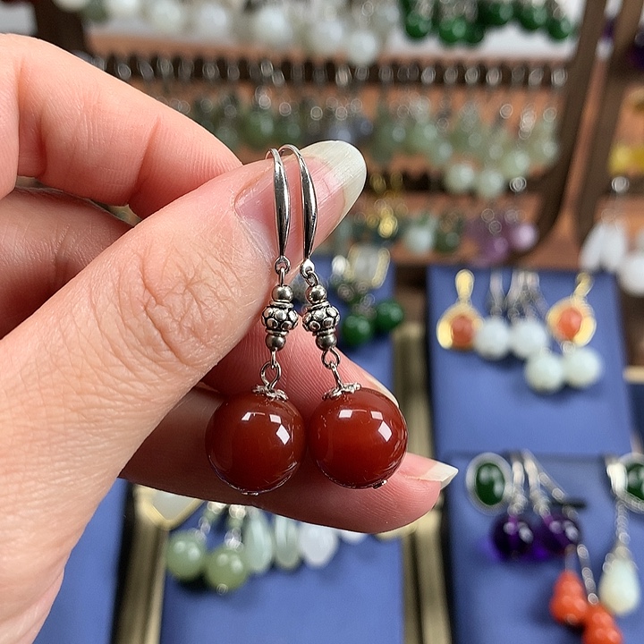 玛瑙/玉髓耳环银S925镶嵌12左右牛血红