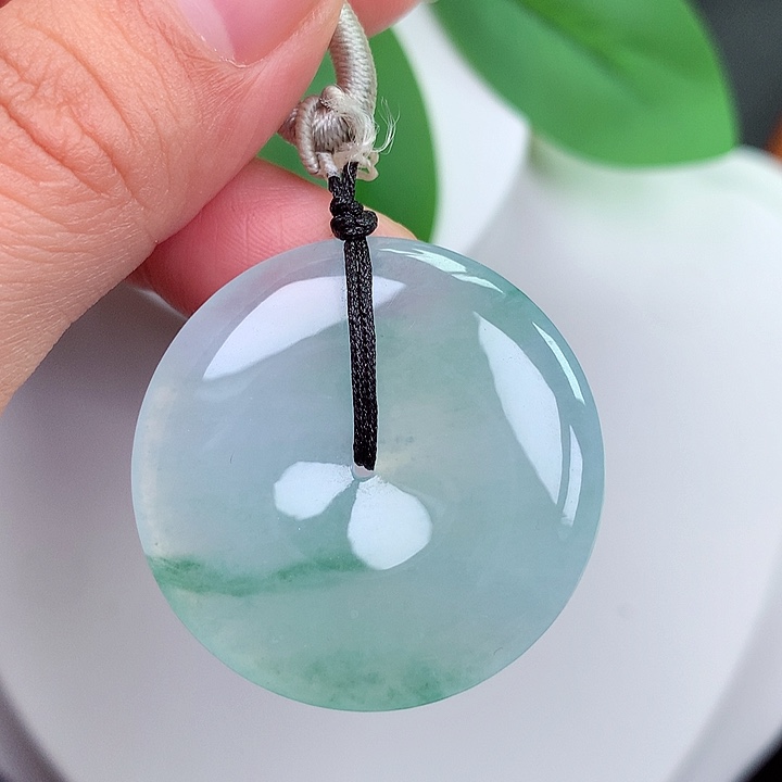 颈饰未镶嵌翡翠平安扣 33.2x5.5mm