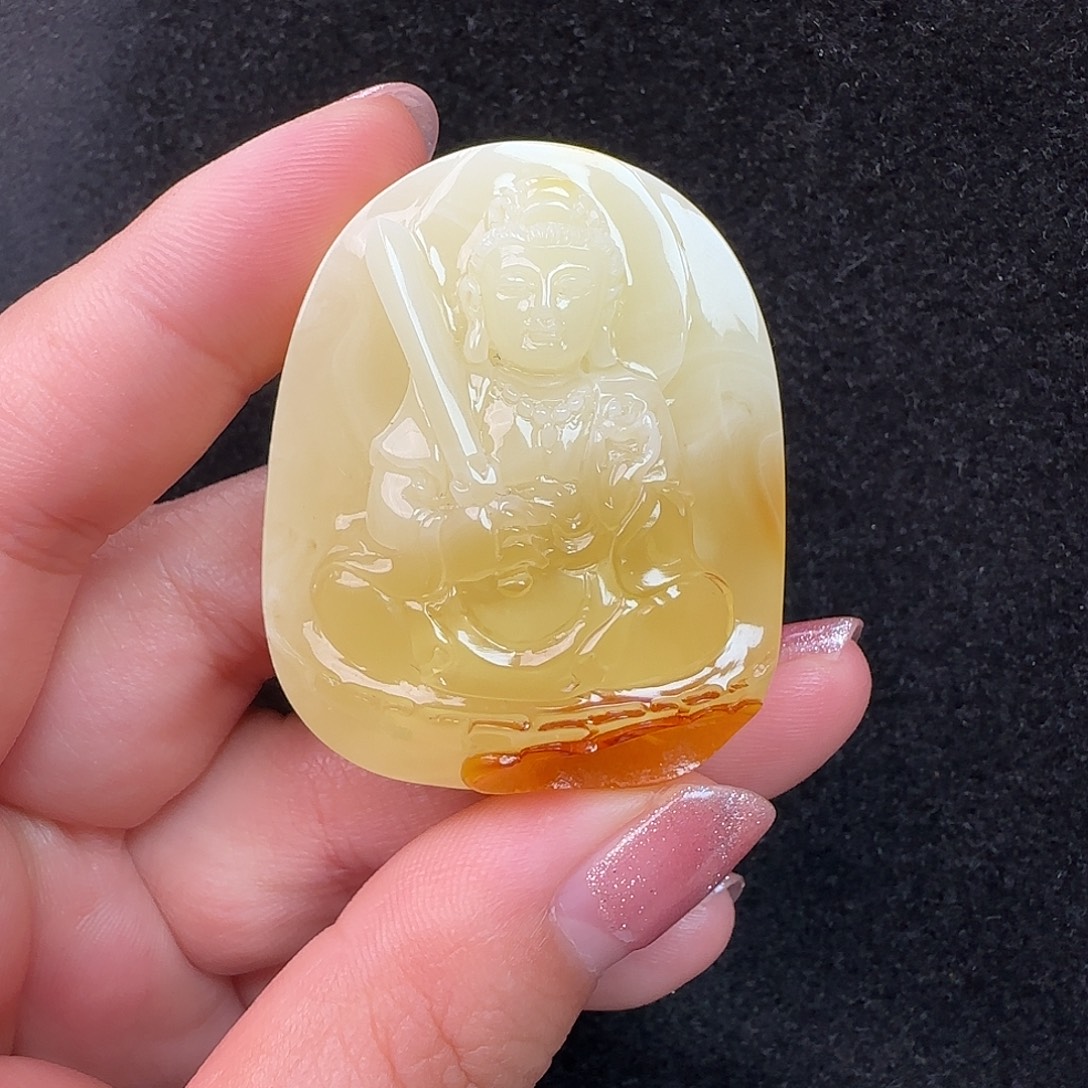 蜜蜡未镶嵌珠宝奇石