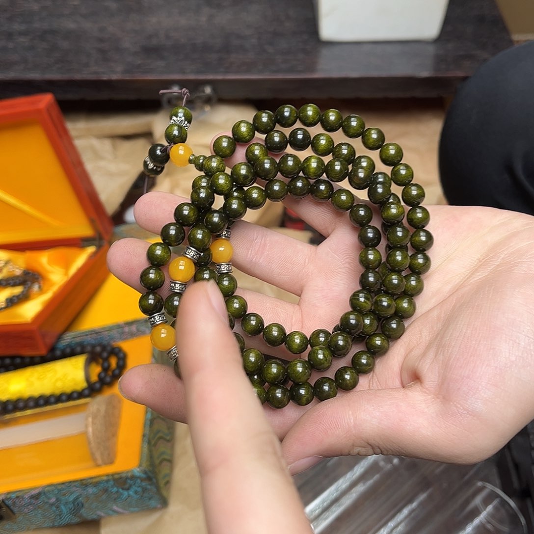 大叶紫檀（黑酸枝木类）