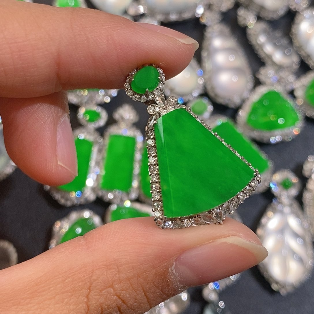 翡翠颈饰18K金镶嵌天然缅甸A货翡翠