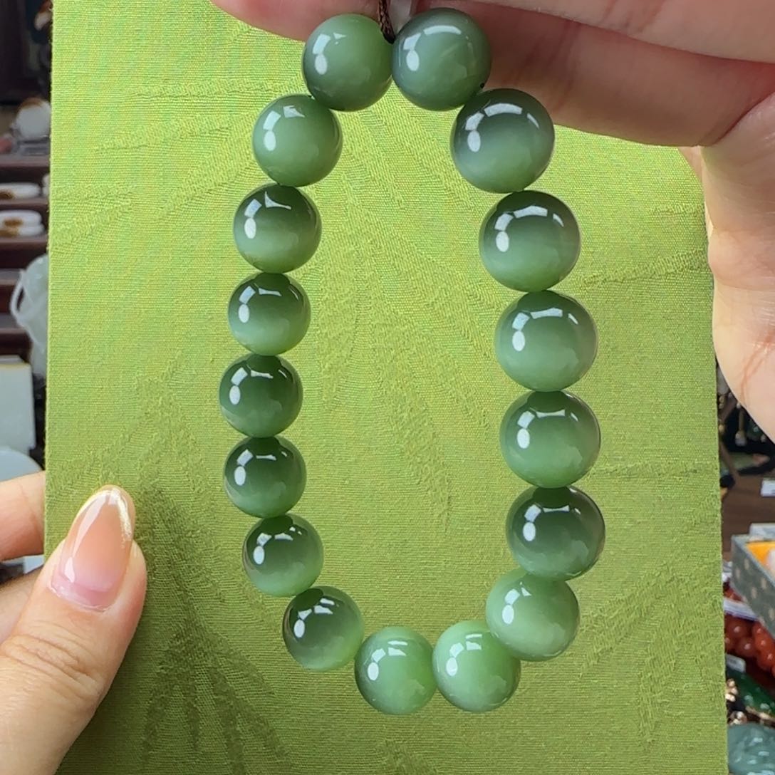 和田玉手链未镶嵌井**?