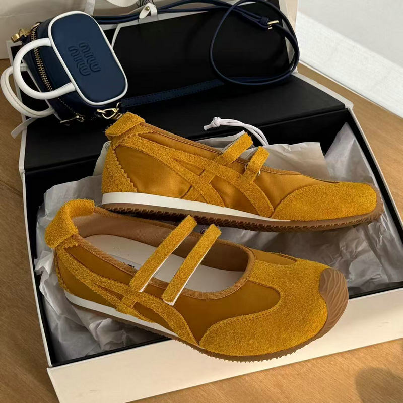 诗歌兰2025新款真皮一字带平底芭蕾舞鞋时尚软底玛丽珍单鞋7051-6