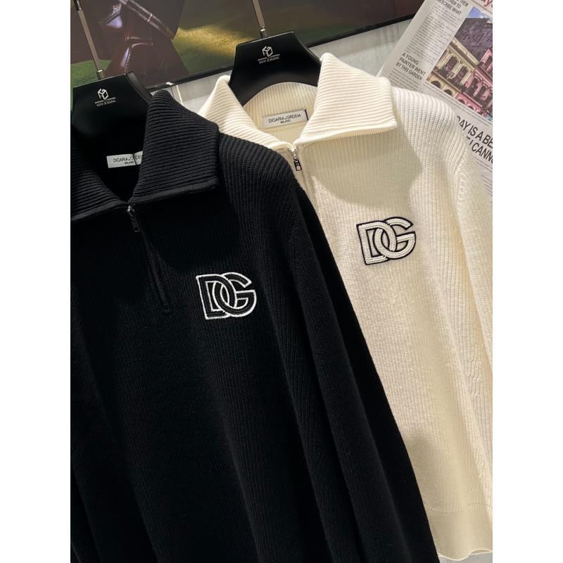 DG迪噶雅《国际行》2025秋冬男士翻领半拉链美式字母休闲羊毛衫M216