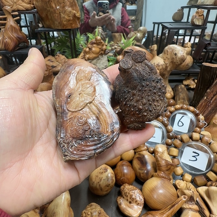 强***志柏木太行崖柏陈化黑油金蟾➕年年有余