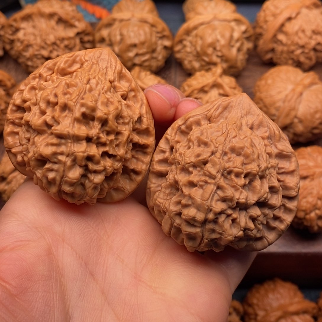 文玩核桃吊坠46全品，老款原桩官帽