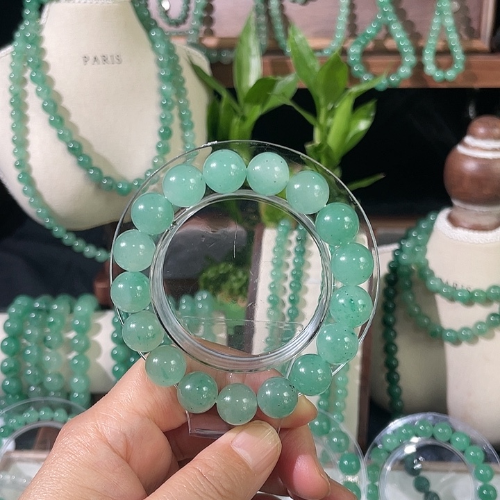 石英质玉（非洲翠）合金手链