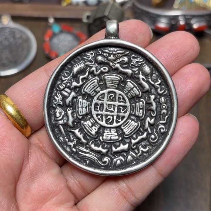 玻璃颈饰藏传喜马拉雅