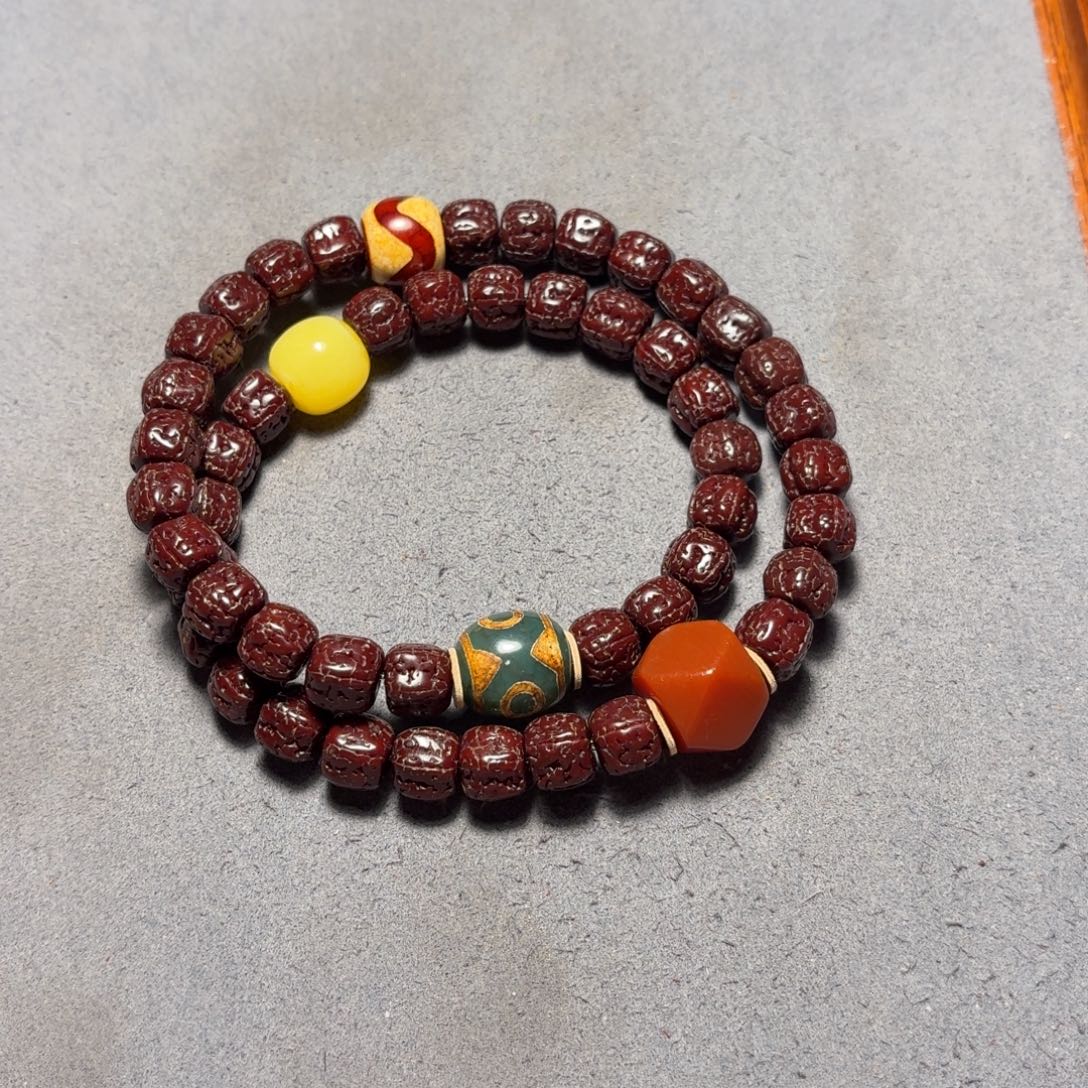 吊坠金刚菩提黑金刚手盘双圈10mm